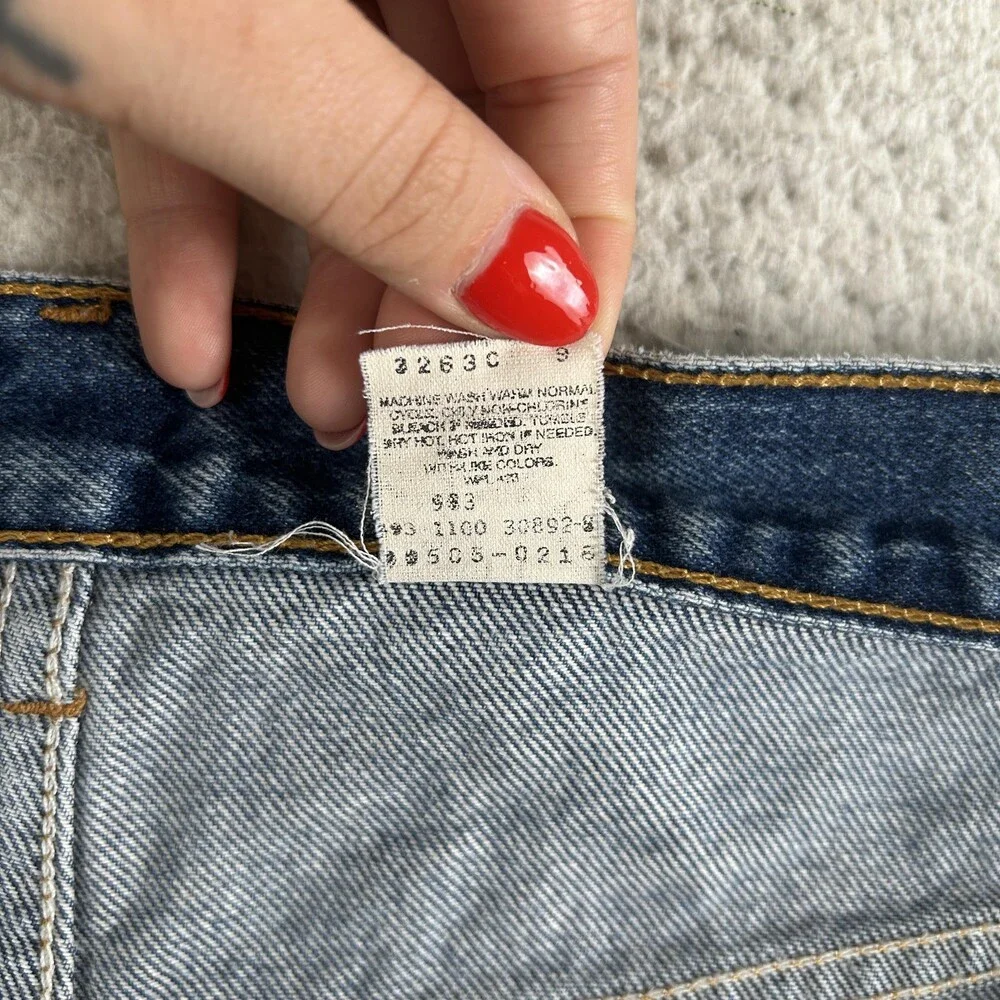 Vintage Levis 505 Jeans Mens 38x25 Medium Wash Denim Regular Fit Straight Hemmed